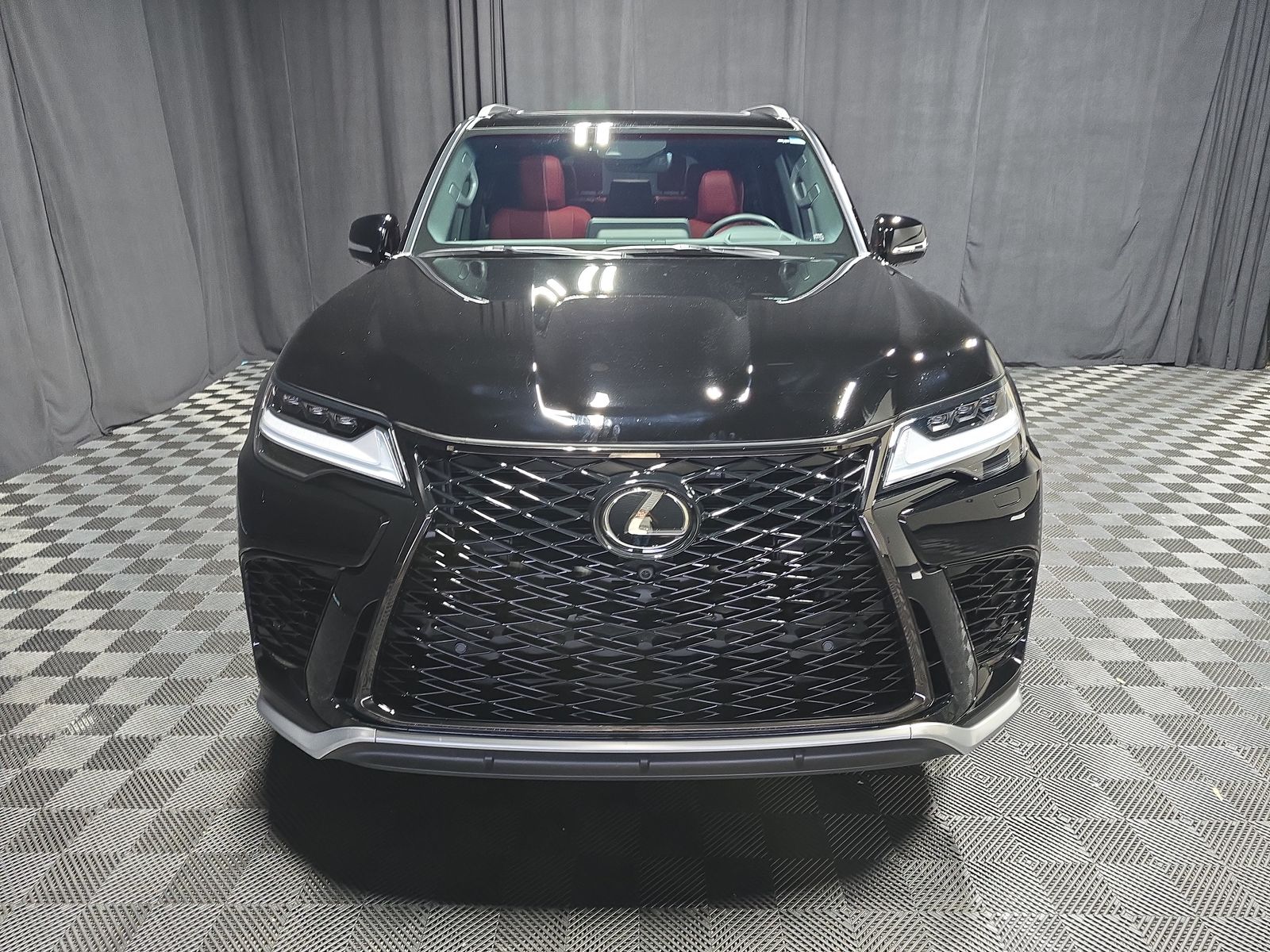 Lexus LX 600 2024 — photo 2
