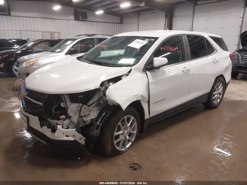 Chevrolet Equinox 2023 — photo 2
