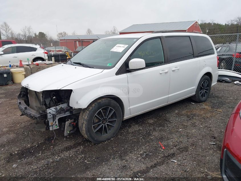 Dodge Caravan 2018 — photo 2