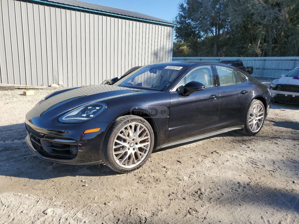 Porsche Panamera 2023 — photo 2