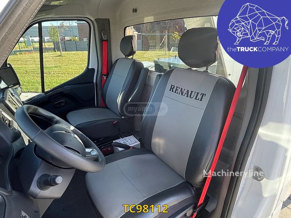 Renault Master 2023 — photo 2