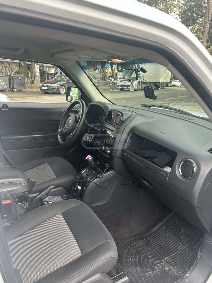Jeep Patriot 2015 — photo 2