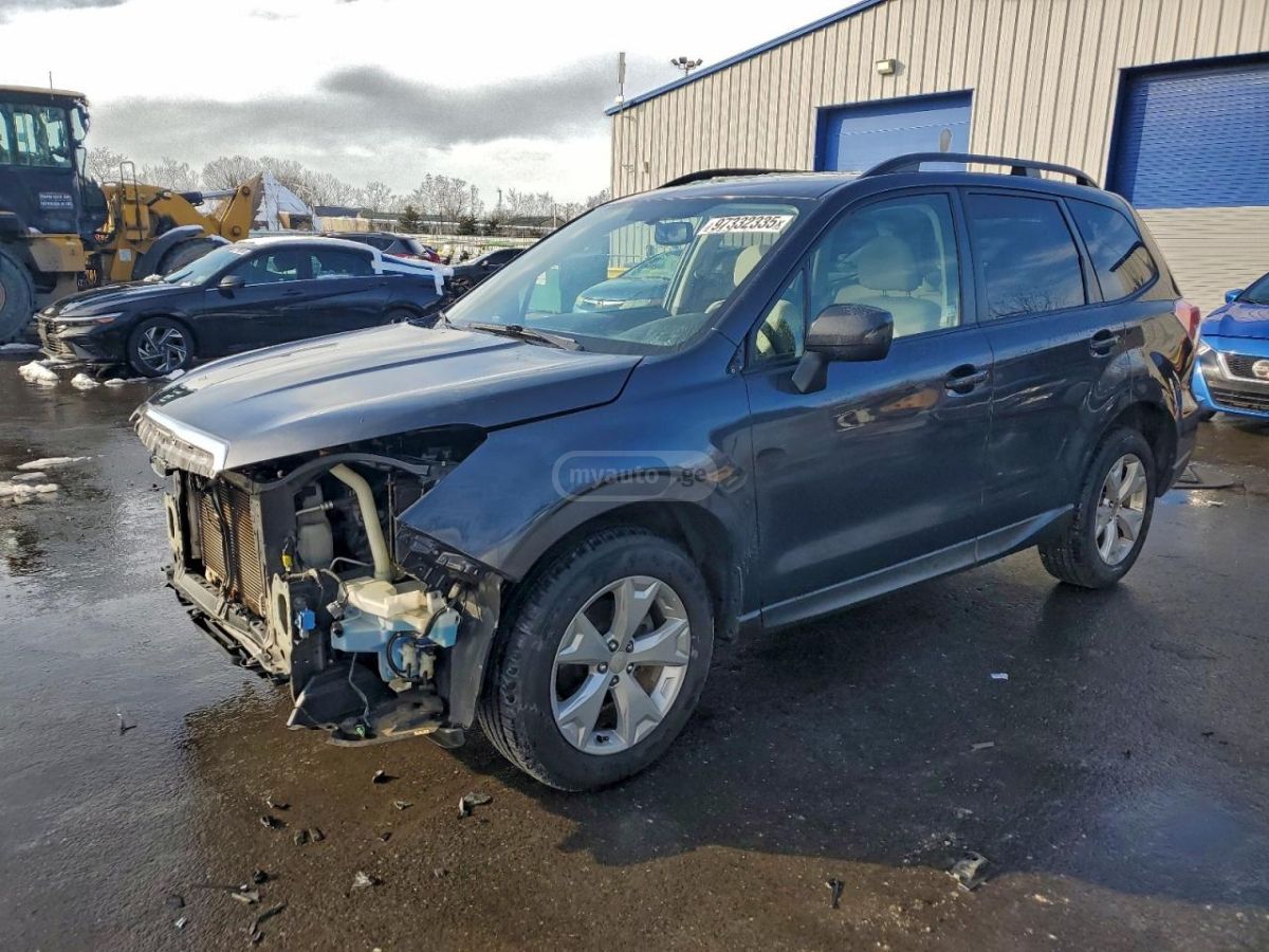 Subaru Forester 2016 — photo 2