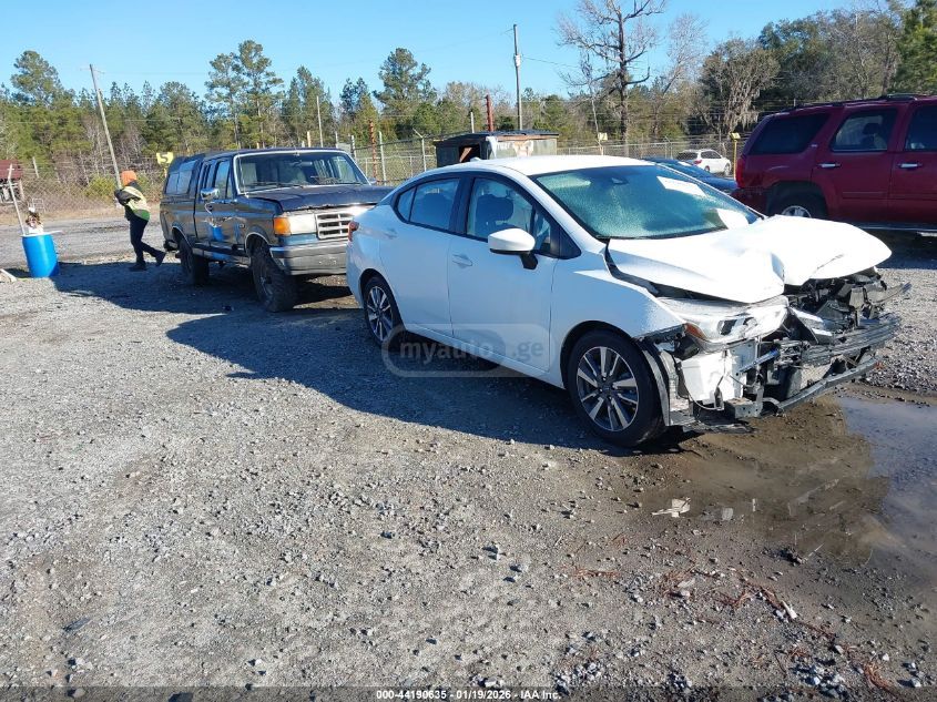 Nissan Versa