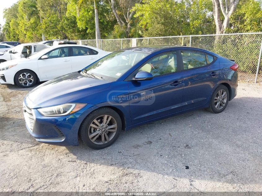 Hyundai Elantra 2017 — photo 2