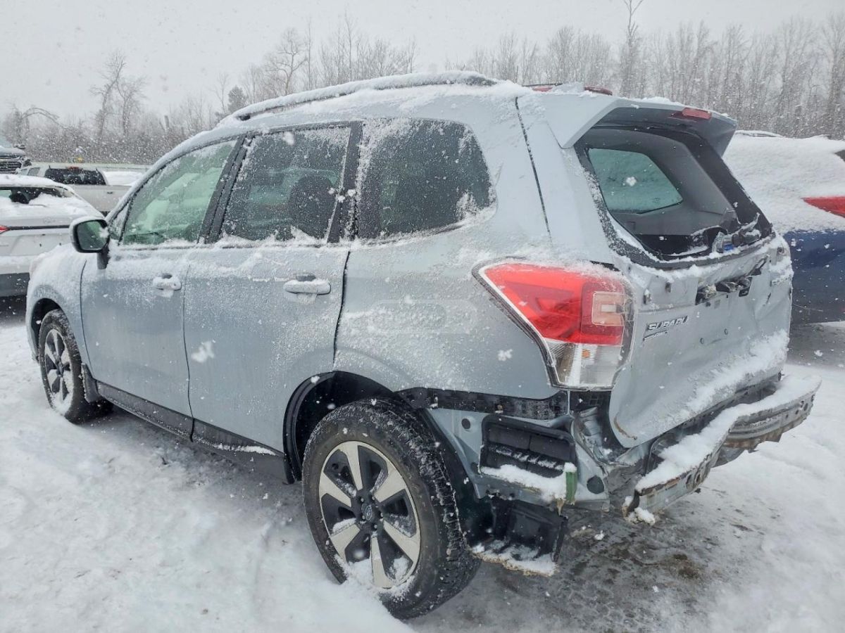 Subaru Forester 2018 — photo 2