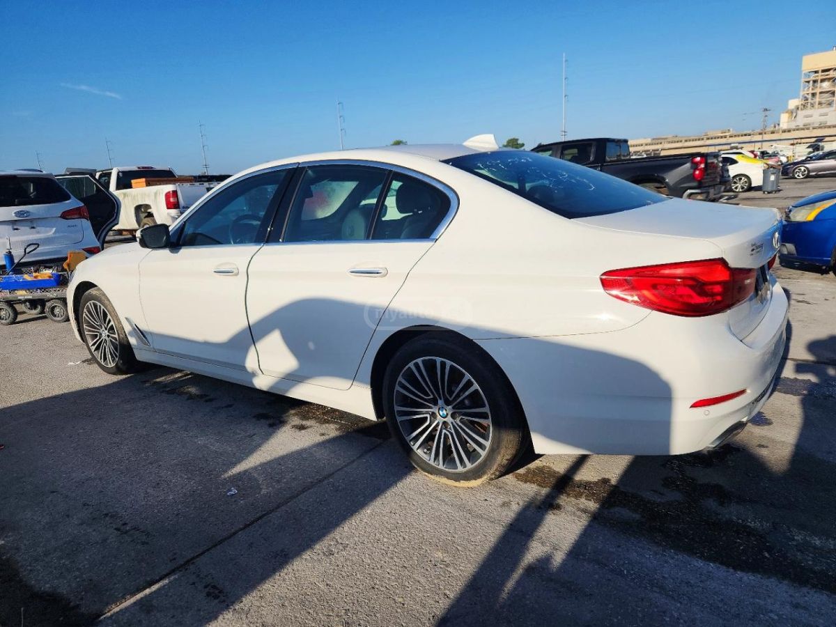 BMW 540 2018 — photo 2