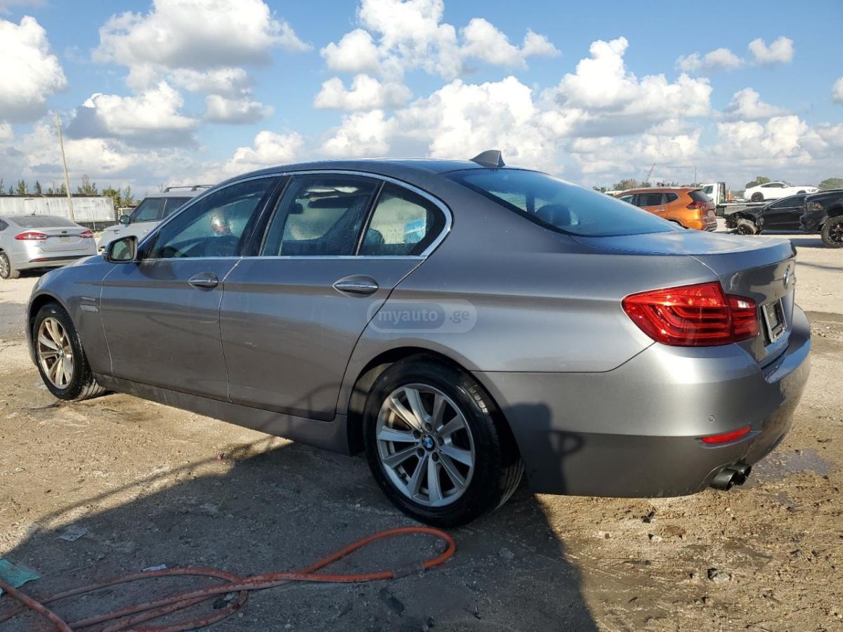 BMW 528 2016 — photo 2