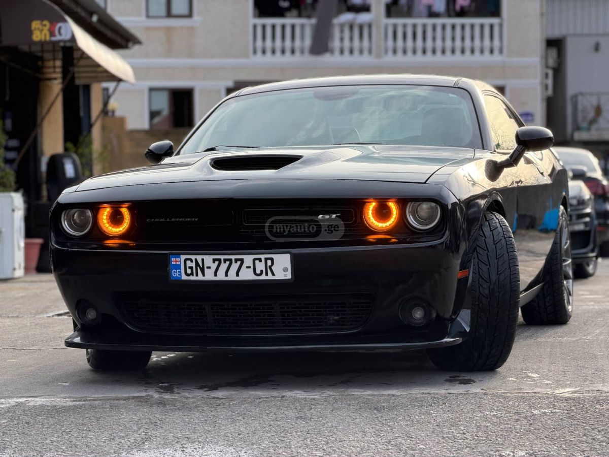 Dodge Challenger