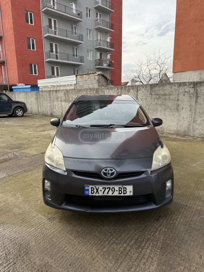 Toyota Prius 2010 — photo 2