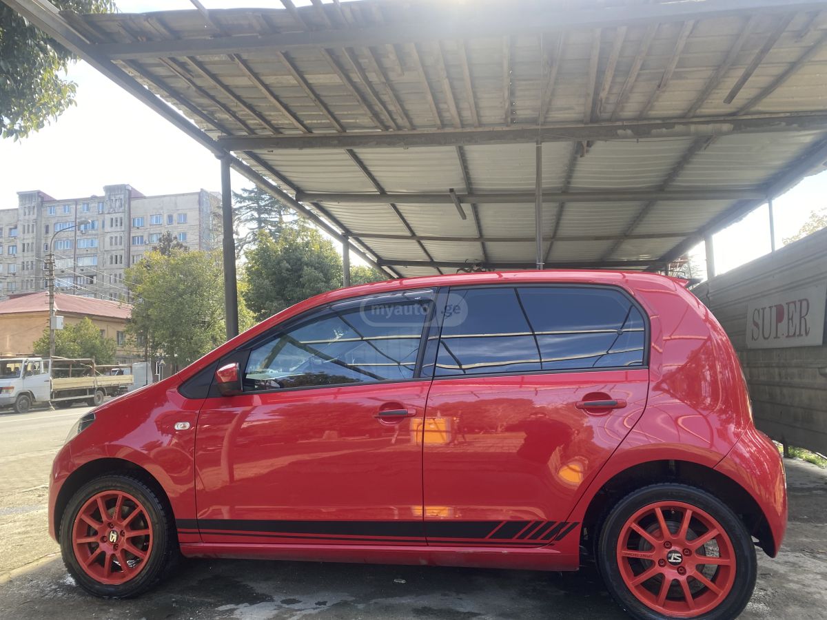 Volkswagen Up 2013 — photo 2