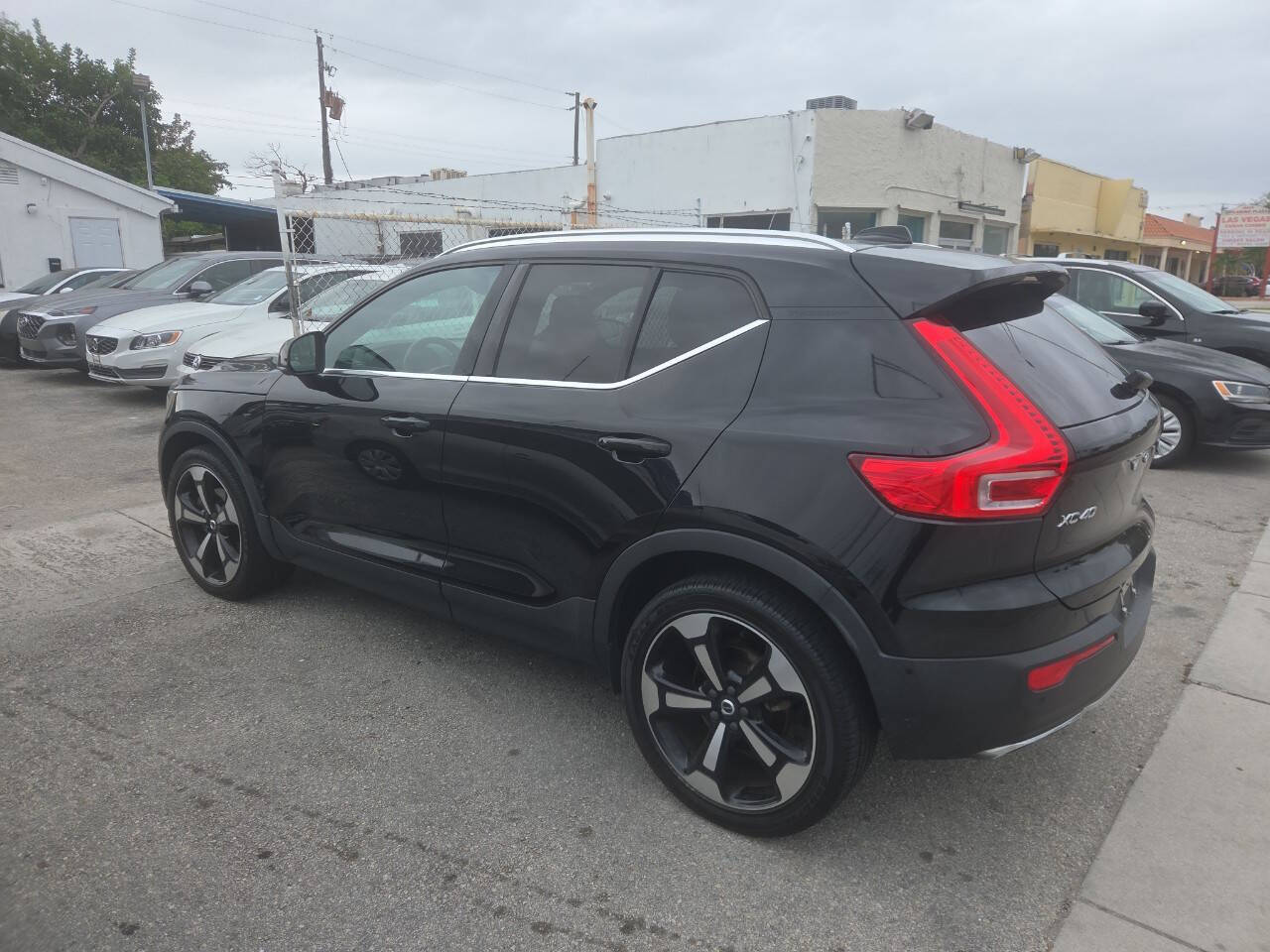 Volvo XC40 2019 — photo 2