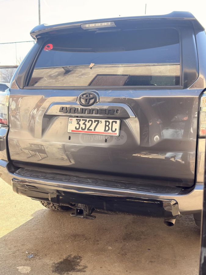 Toyota 4Runner 2016 — photo 2