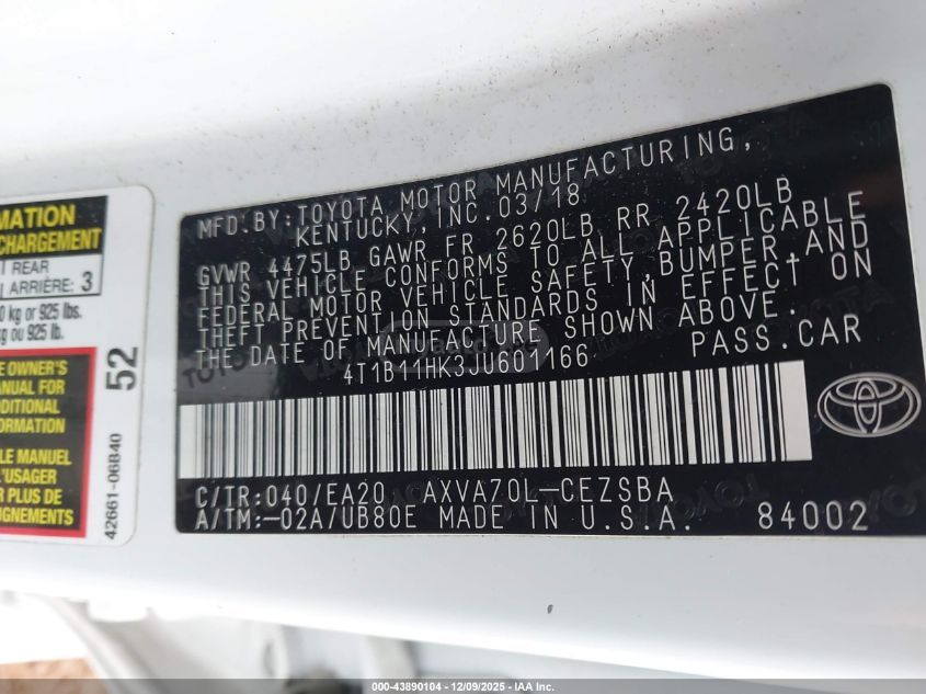 Toyota Camry 2018 — photo 2