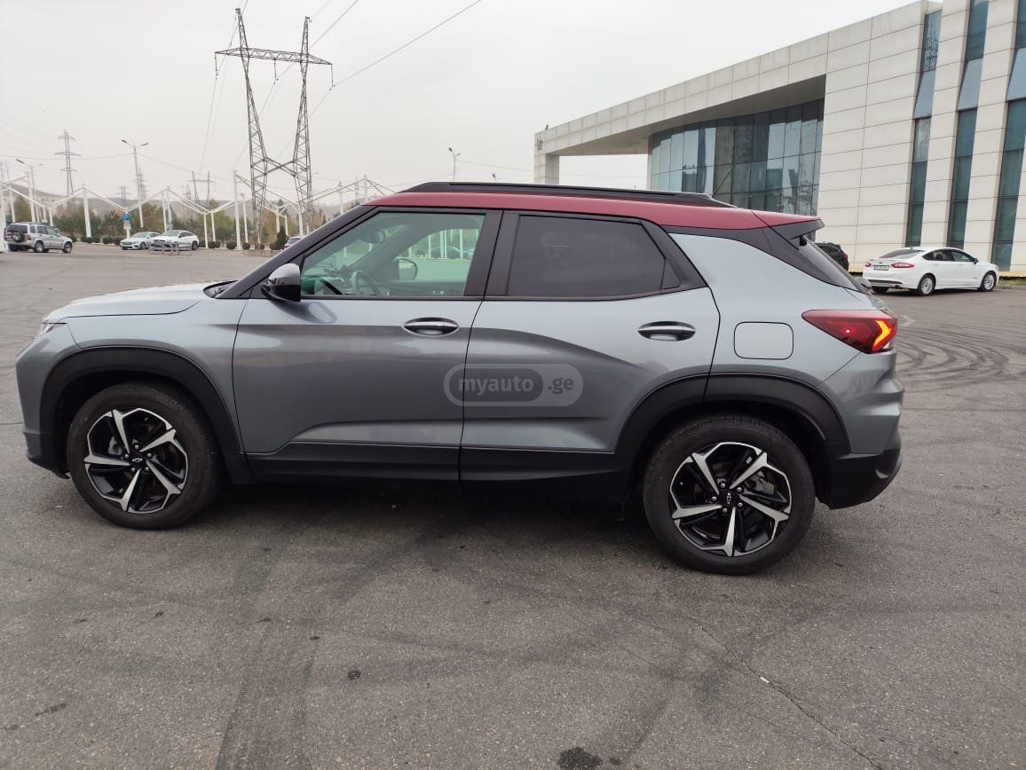Chevrolet Trailblazer 2020 — photo 2