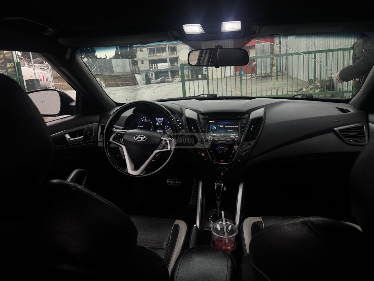 Hyundai Veloster 2013 — photo 2