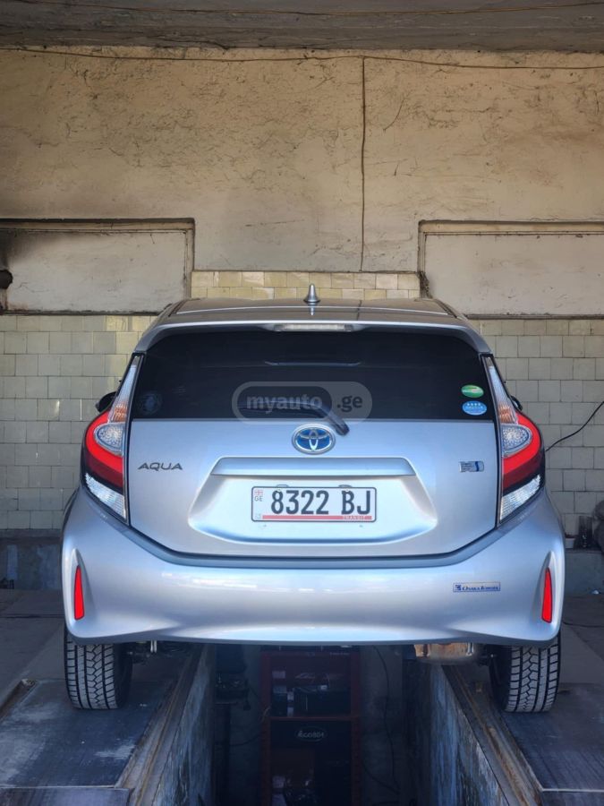 Toyota Aqua 2019 — photo 2