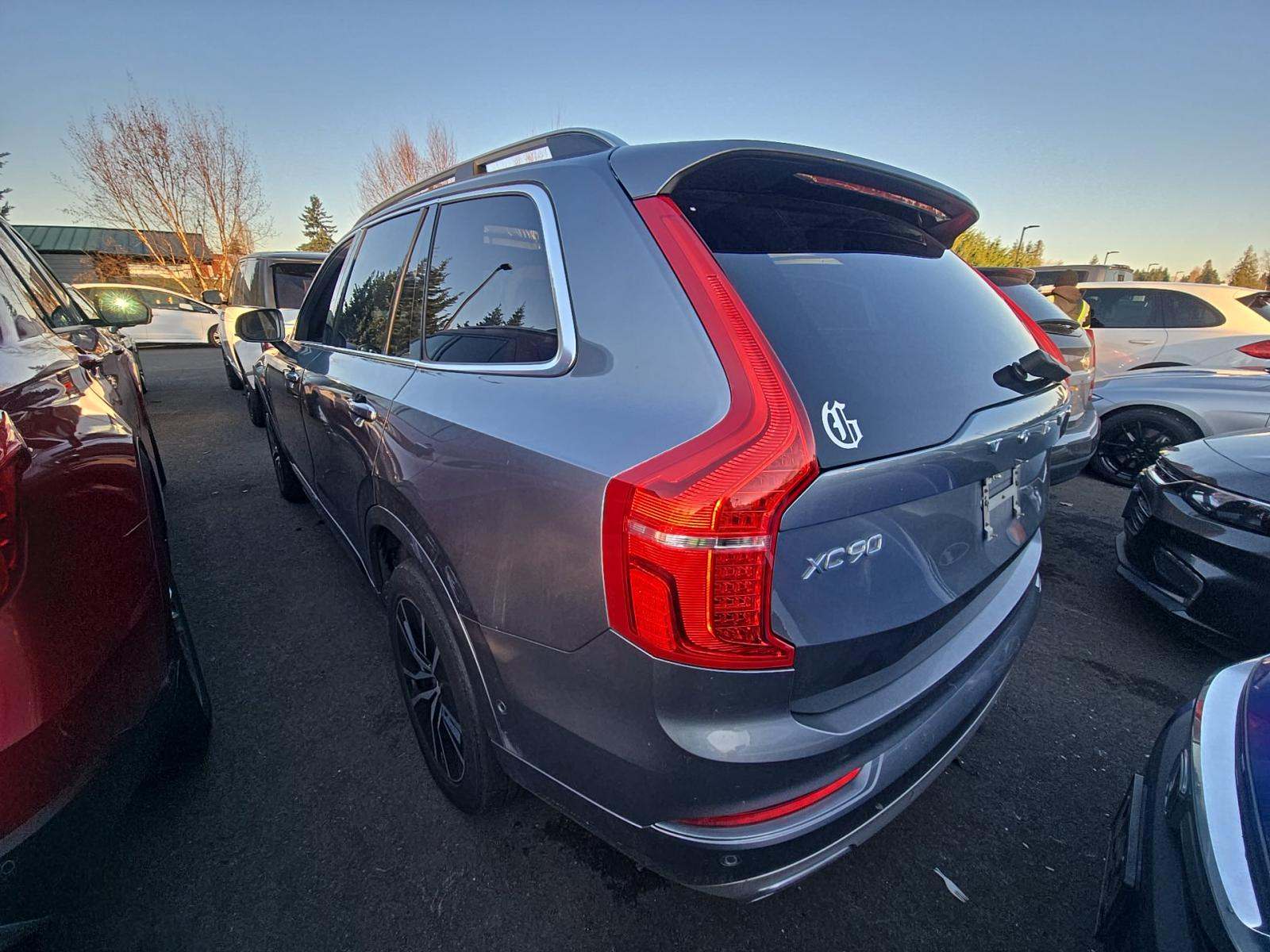 Volvo XC90 2017 — photo 2