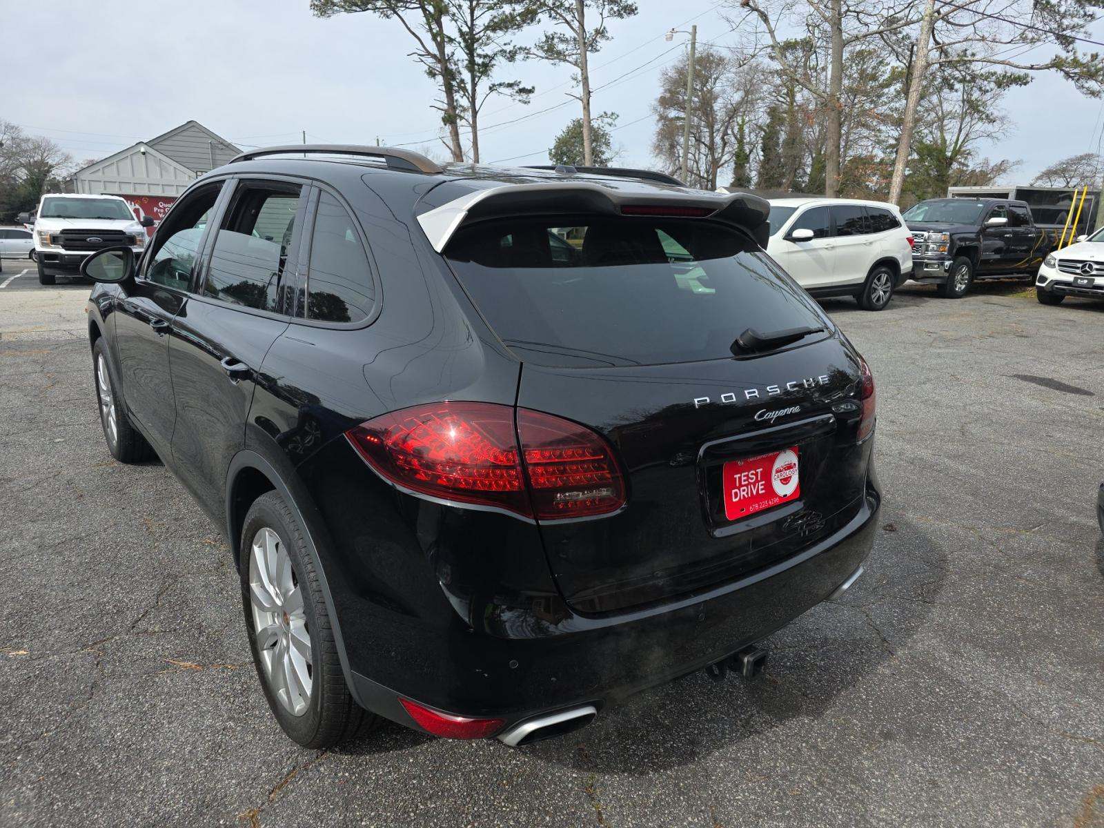 Porsche Cayenne 2014 — photo 2