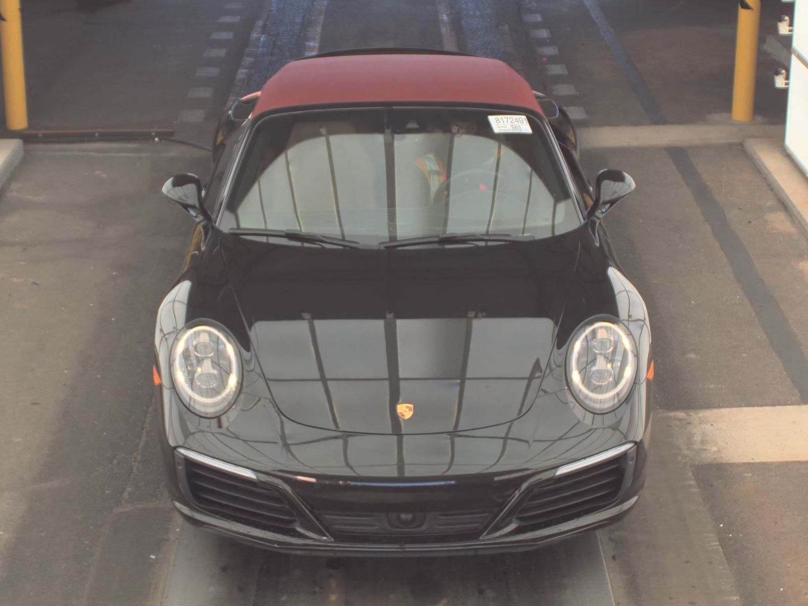 Porsche 911 2018 — photo 2
