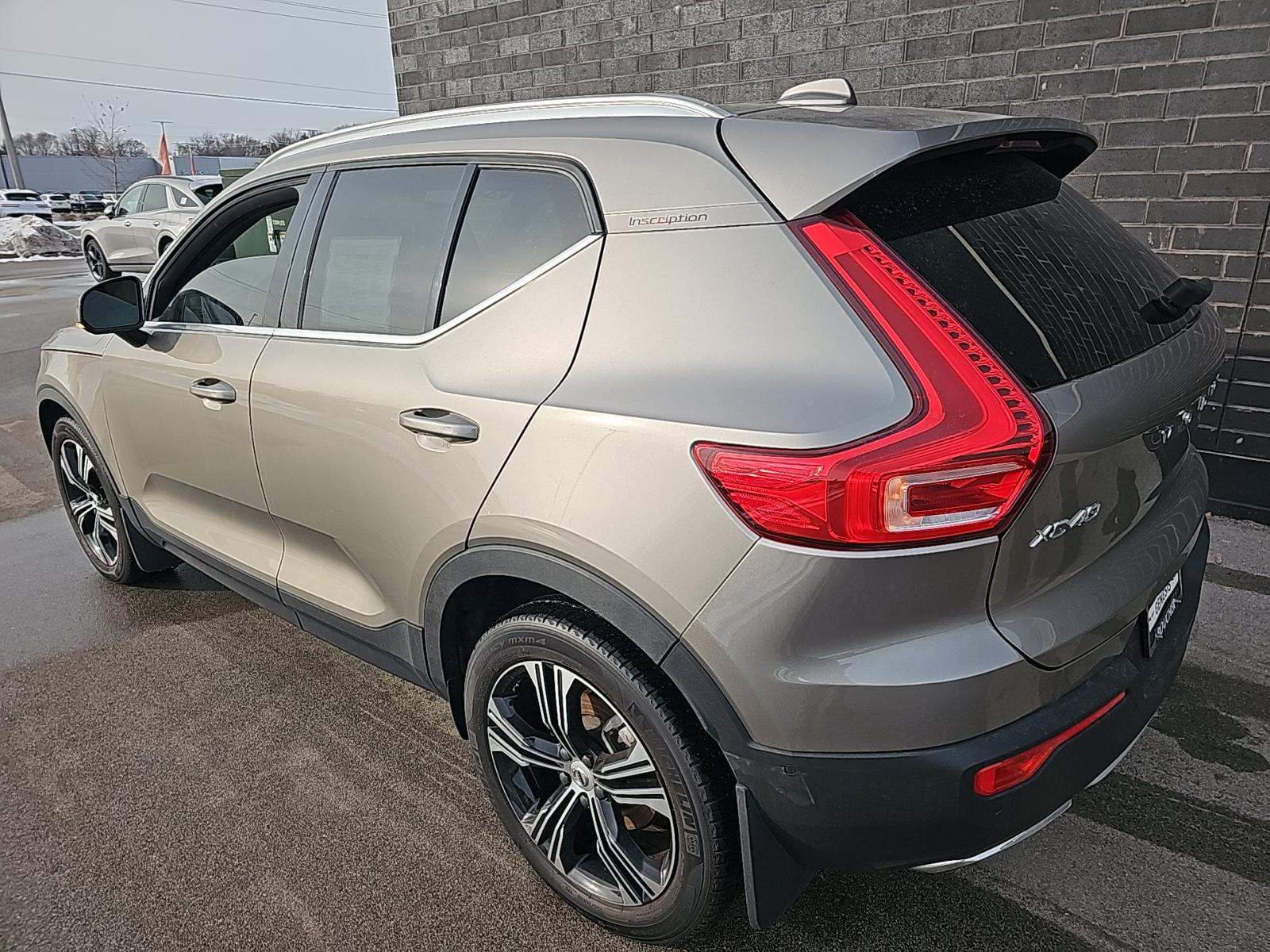 Volvo XC40 2020 — photo 2