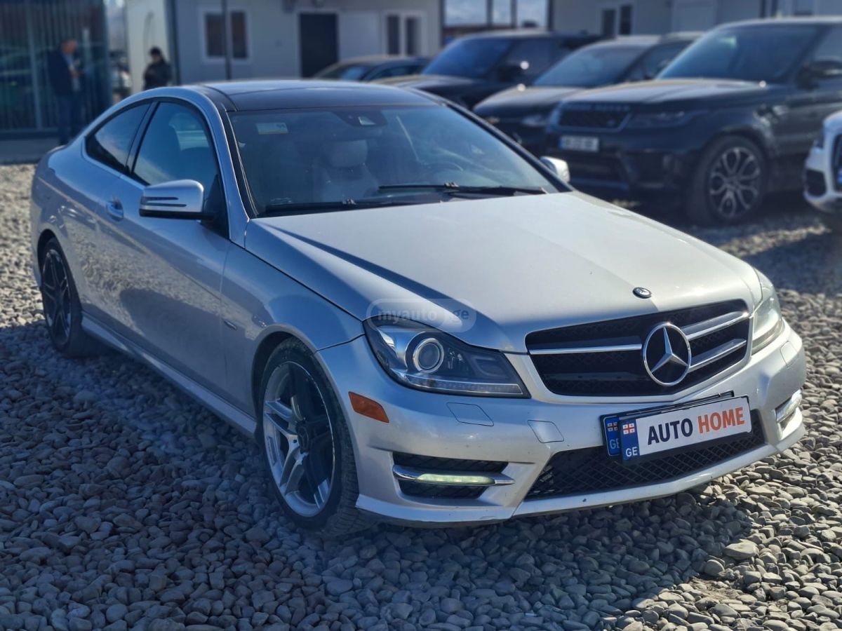 Mercedes-Benz C 250 2012 — photo 2