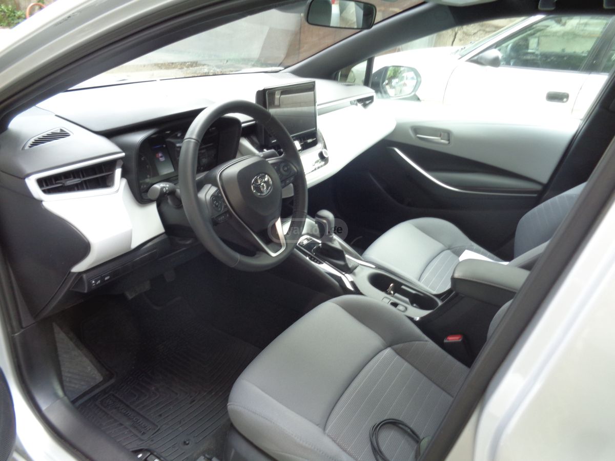 Toyota Corolla 2024 — photo 2