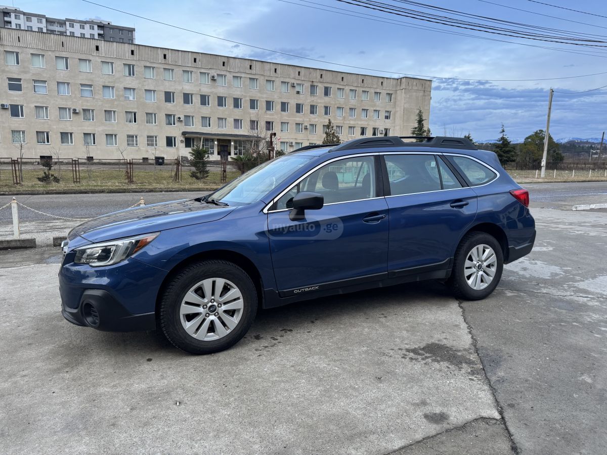 Subaru Outback 2019 — photo 2