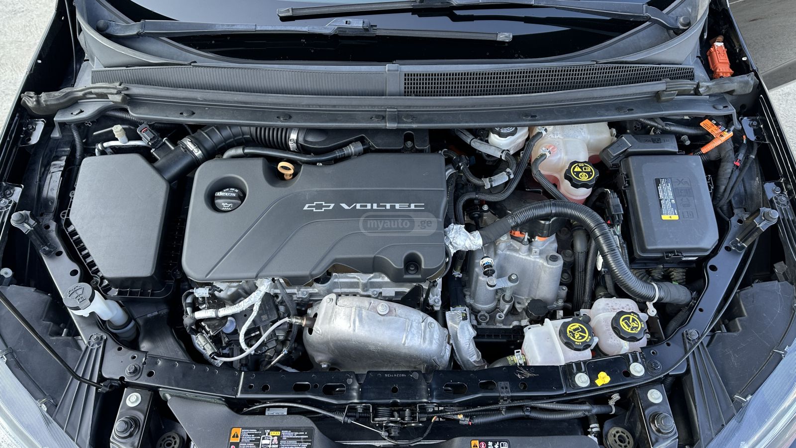 Chevrolet Volt 2019 — photo 2