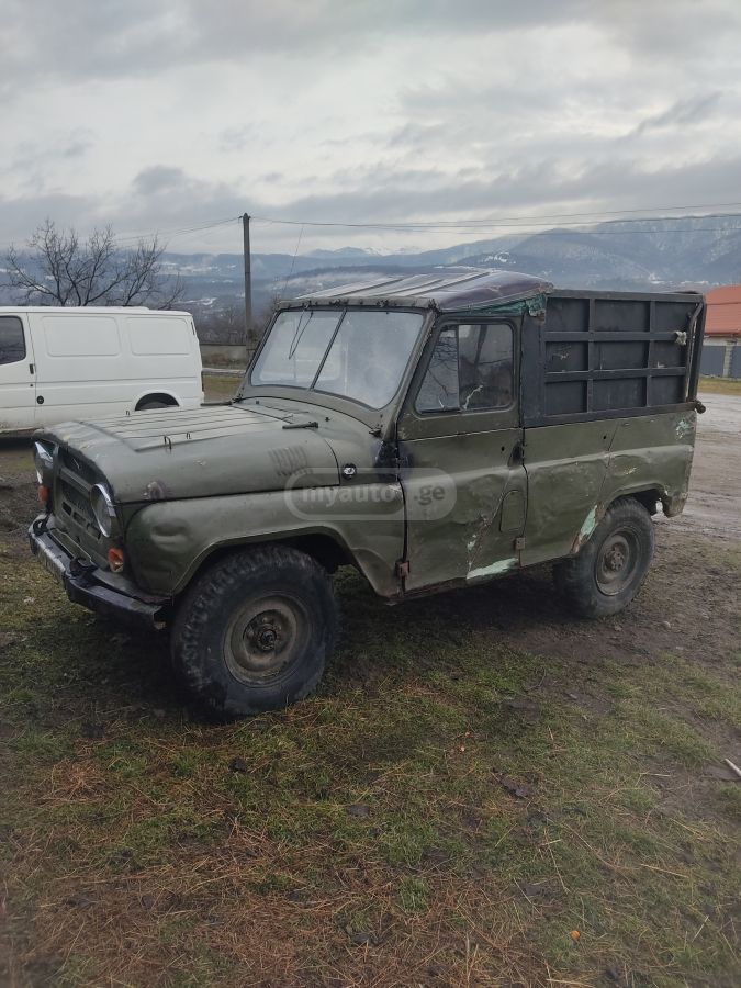 UAZ 469