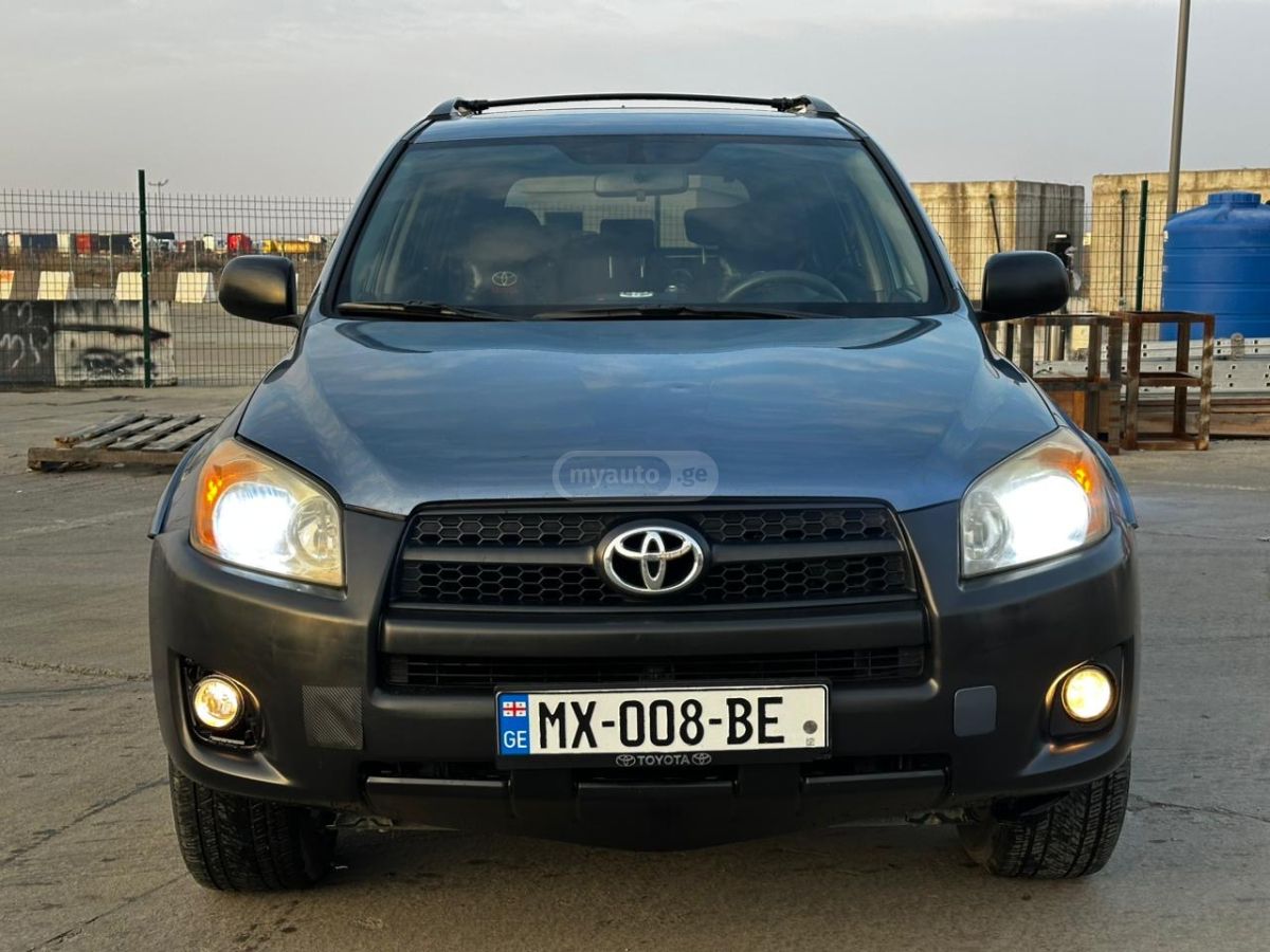 Toyota RAV4 2009 — photo 2