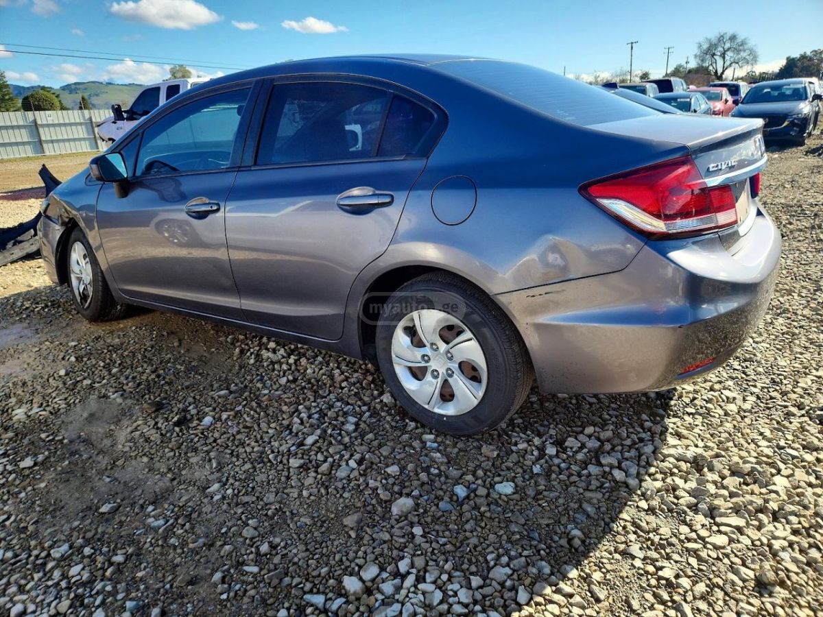Honda Civic 2015 — photo 2