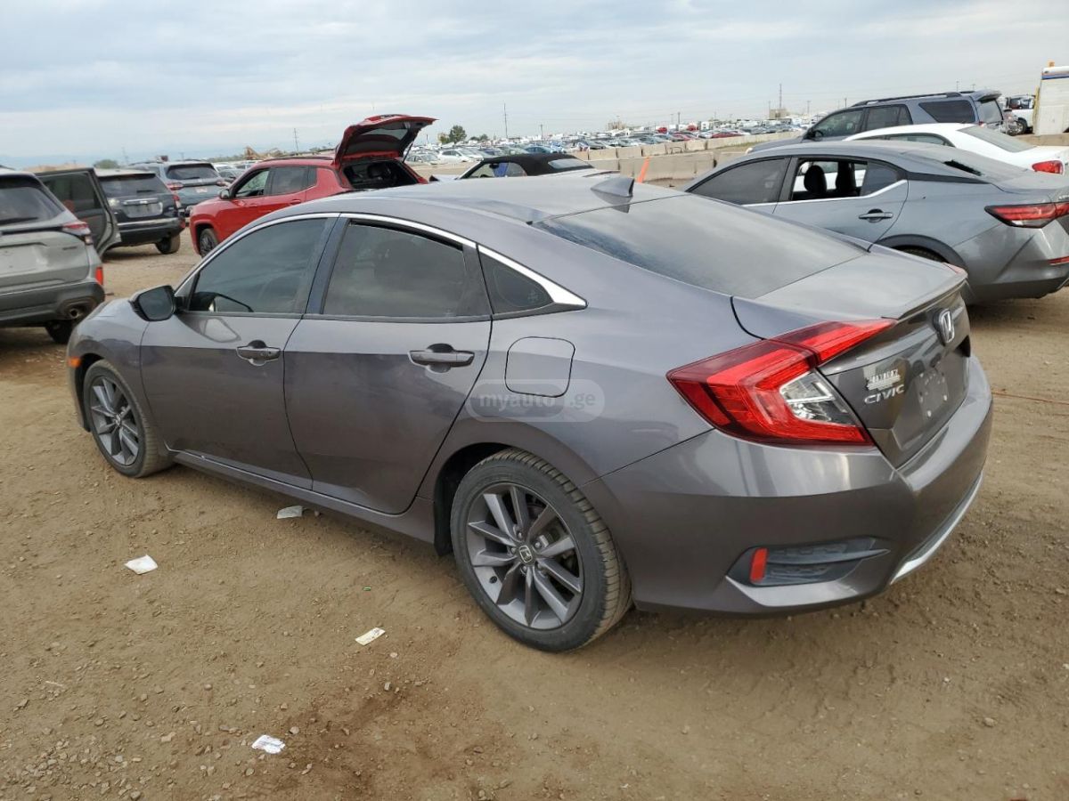 Honda Civic 2019 — photo 2