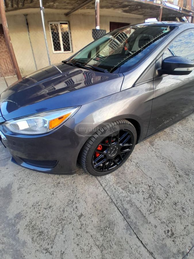 Ford Focus 2016 — photo 2