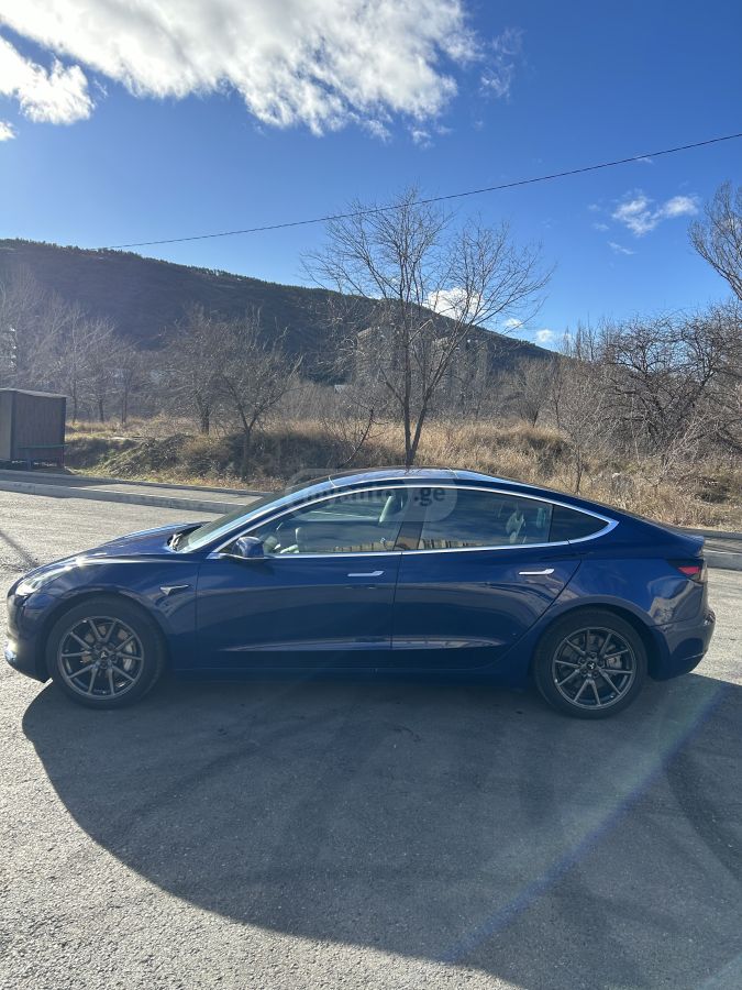 Tesla Model 3 2018 — photo 2