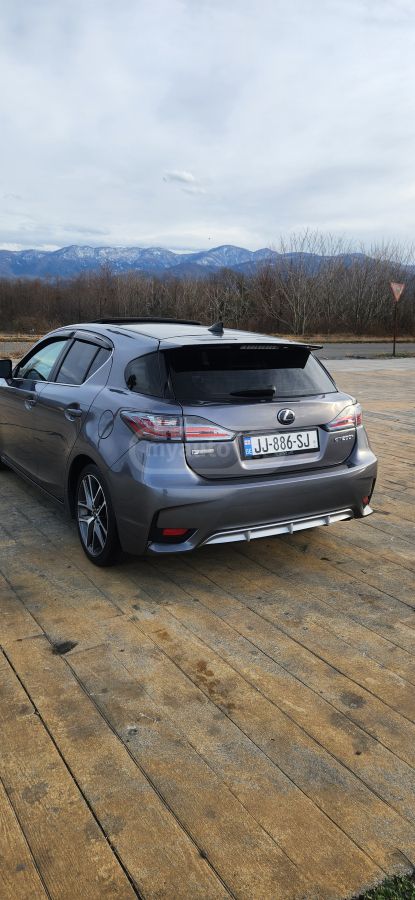 Lexus CT 200 h 2014 — photo 2