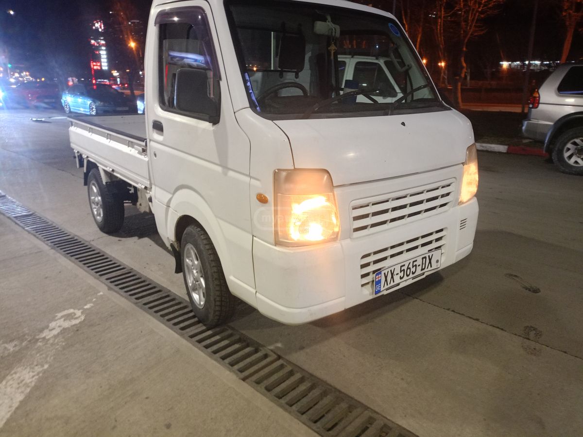 Suzuki Carry