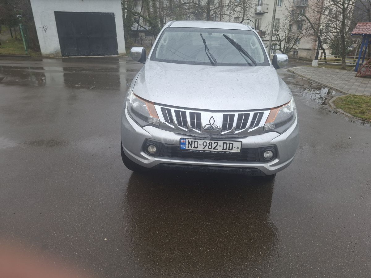 Mitsubishi L 200