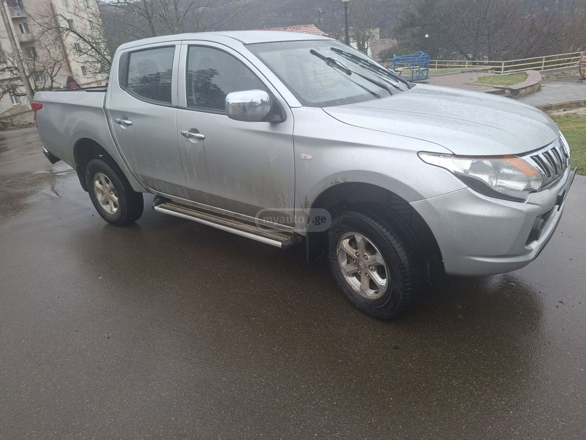 Mitsubishi L 200 2018 — photo 2