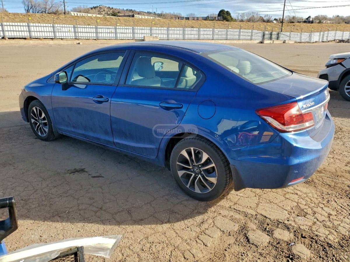 Honda Civic 2013 — photo 2