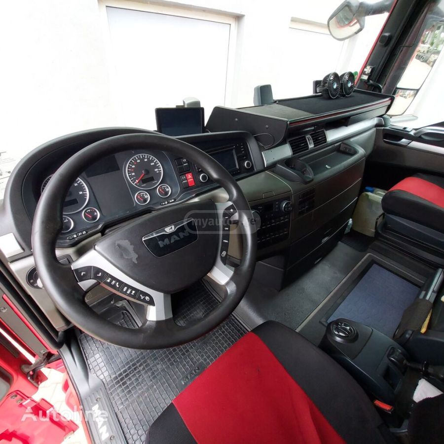 Isuzu TGX 2013 — photo 2
