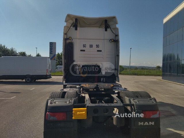 Isuzu TGX 2015 — photo 2
