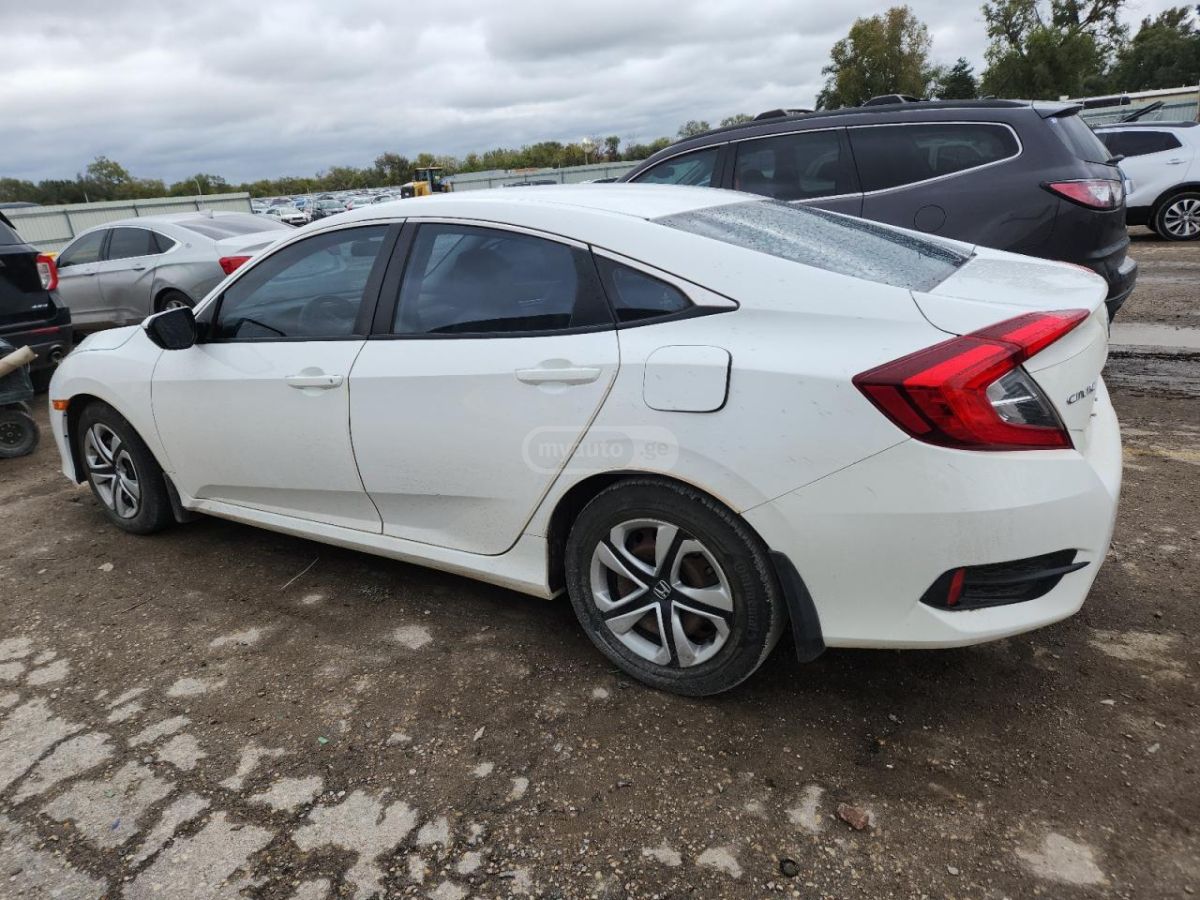 Honda Civic 2018 — photo 2