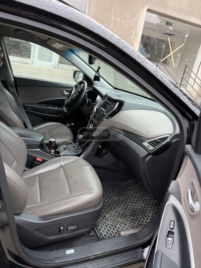 Hyundai Santa FE