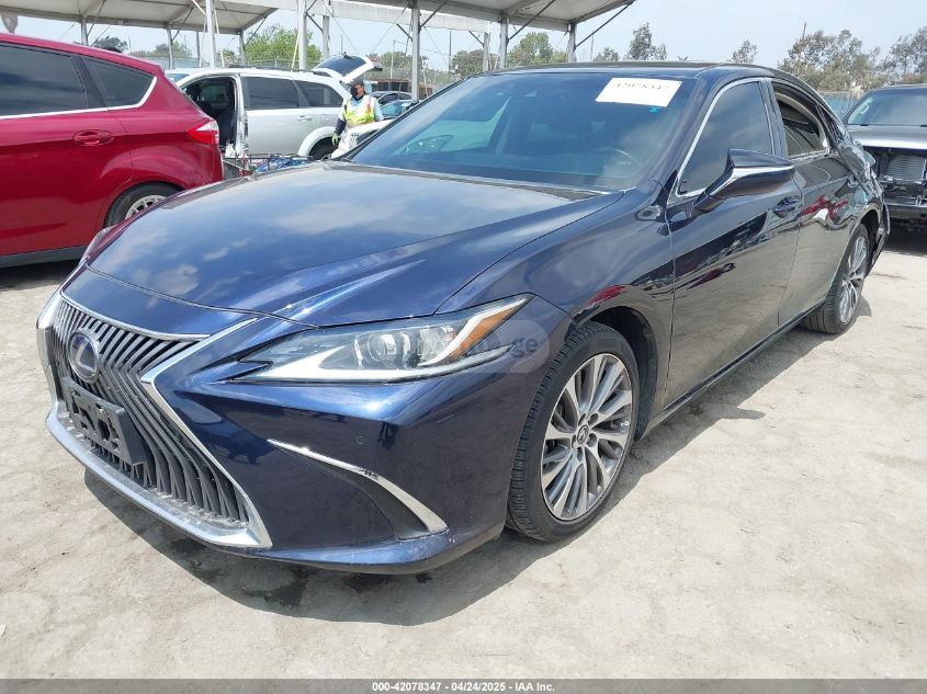 Lexus ES 300 2020 — photo 2
