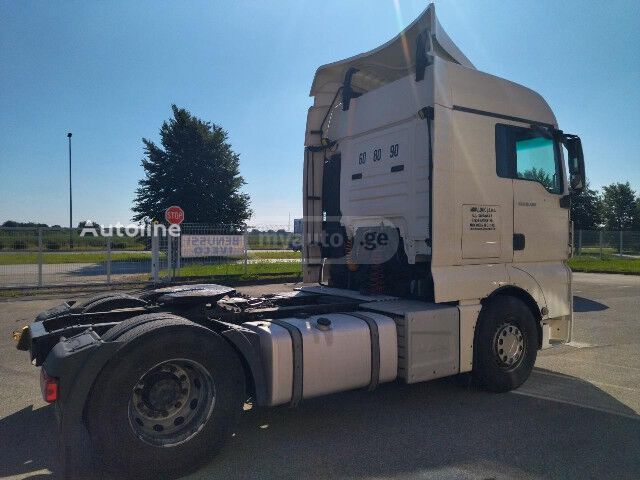 Isuzu TGX 2015 — photo 2