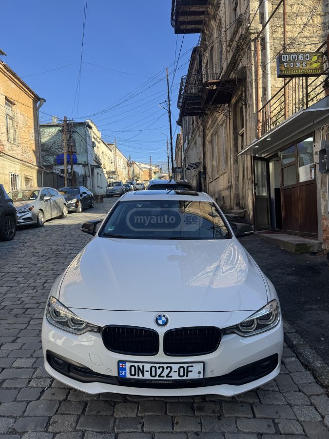 BMW 320