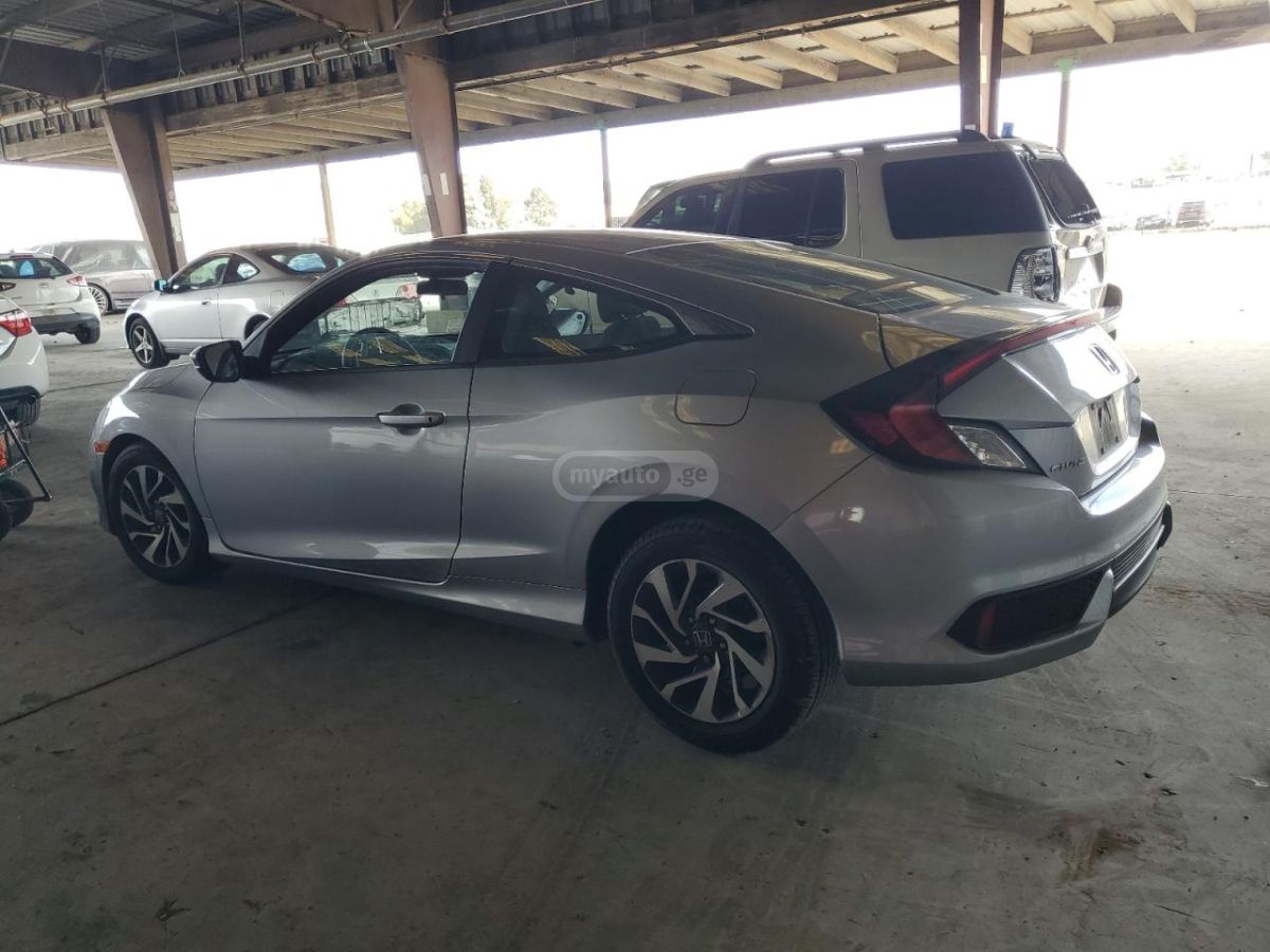 Honda Civic 2019 — photo 2