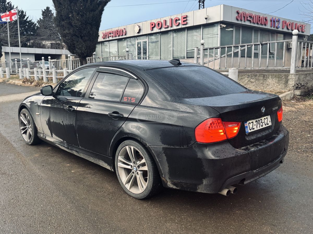 BMW 328 2011 — photo 2