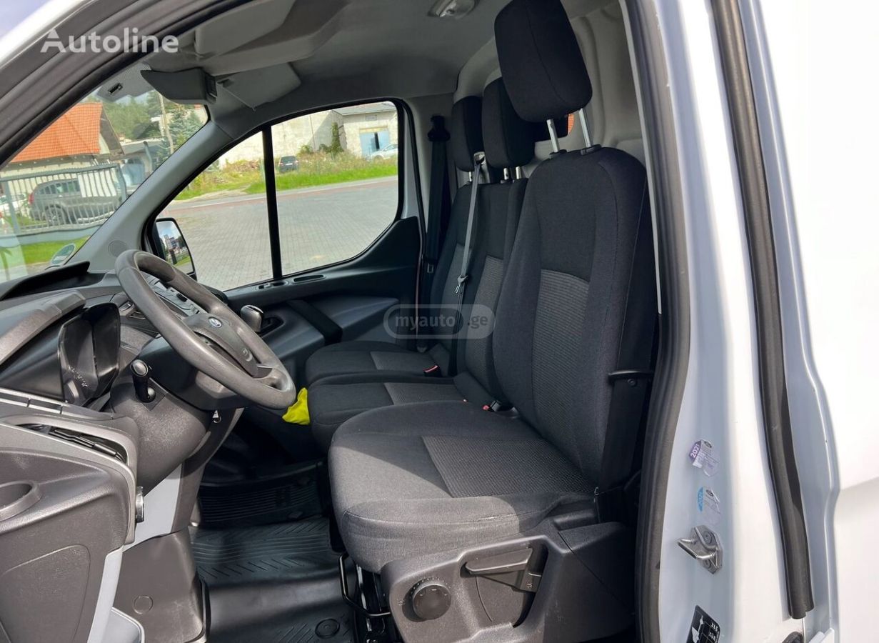 Ford Transit 2017 — photo 2